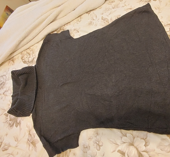 Reitmans cowl neck sweater - Picture 1 of 5